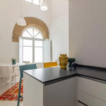 La Casetta In Centro Storico: Pantelleria 9 Dom wakacyjny *